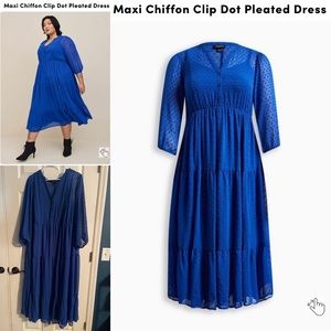 Torrid 3X Maxi Chiffon Clip Dot Pleated Dress